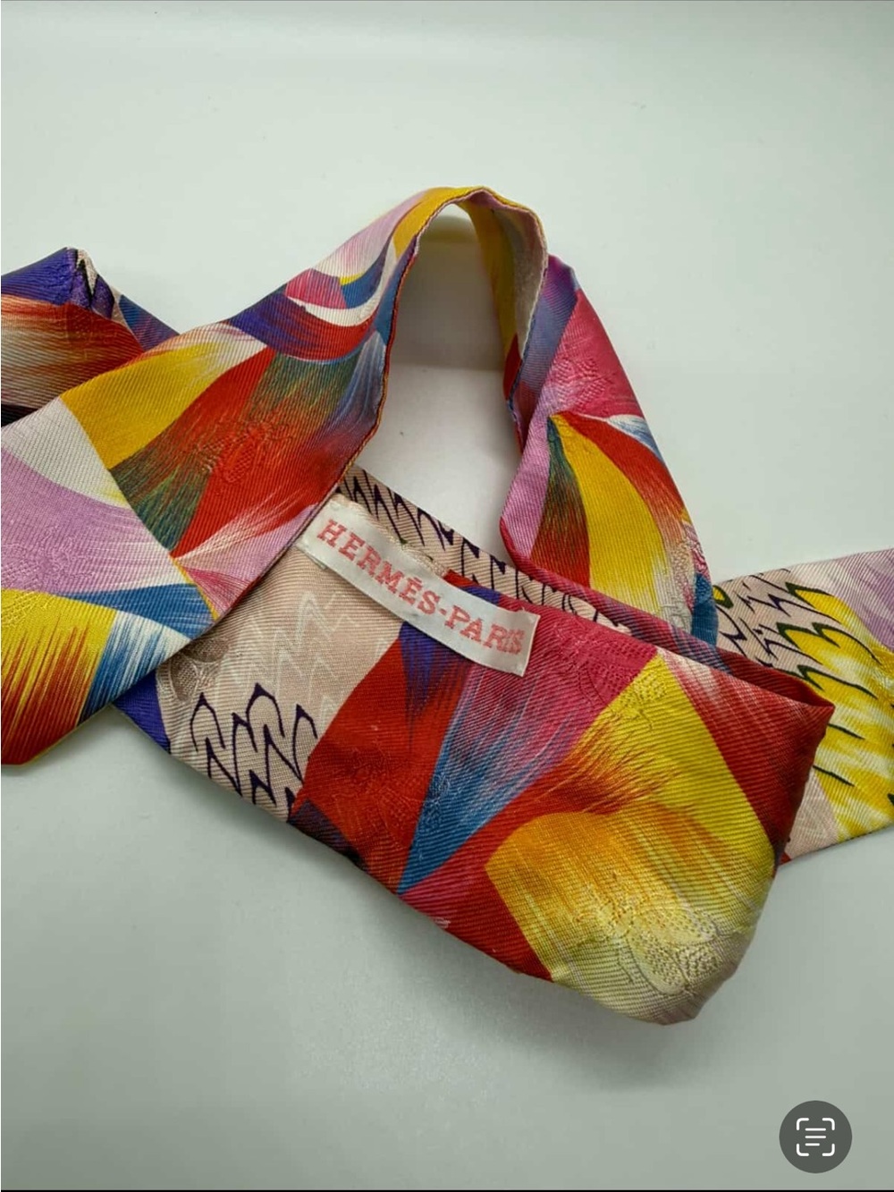 Hermes silk marble twilly